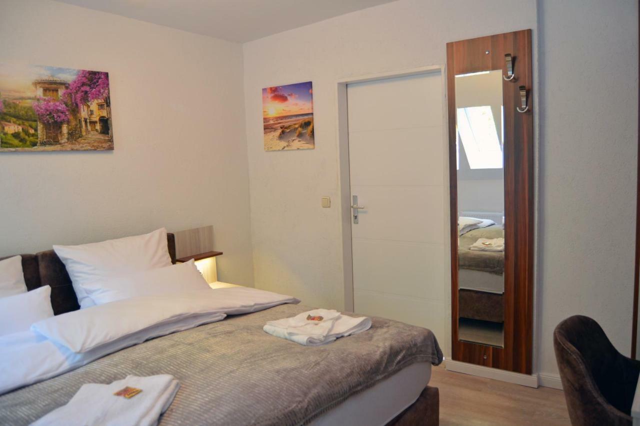 Ambiente Hotel Soltau Bagian luar foto