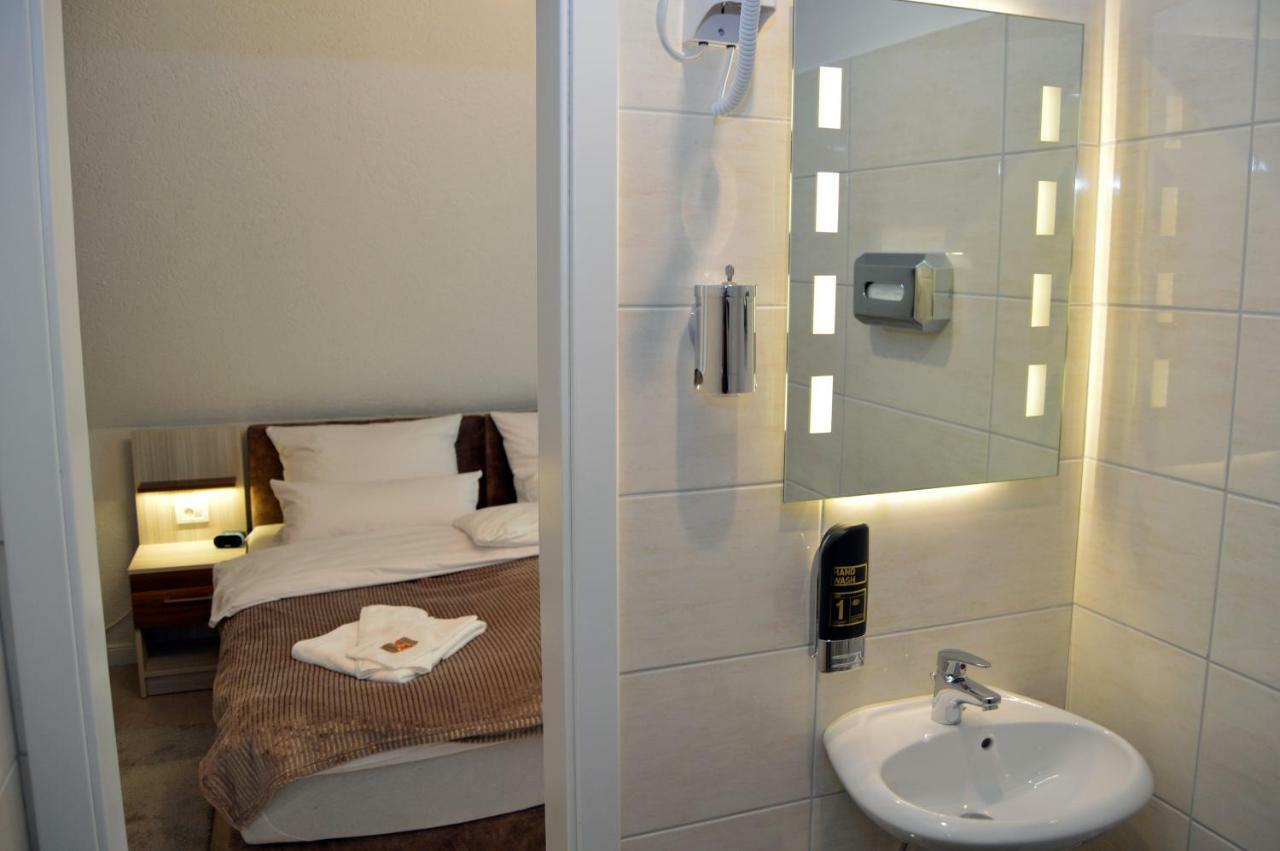 Ambiente Hotel Soltau Bagian luar foto